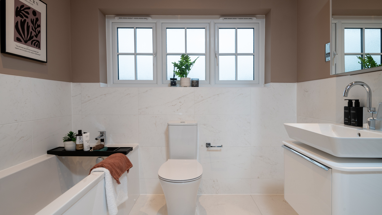 Redrow - Inspiration - Wooden bath rack