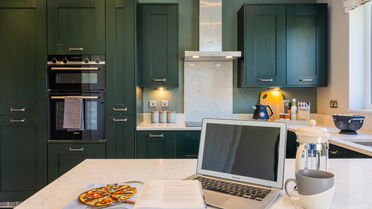 Redrow - Inspiration - Welwyn kitchen