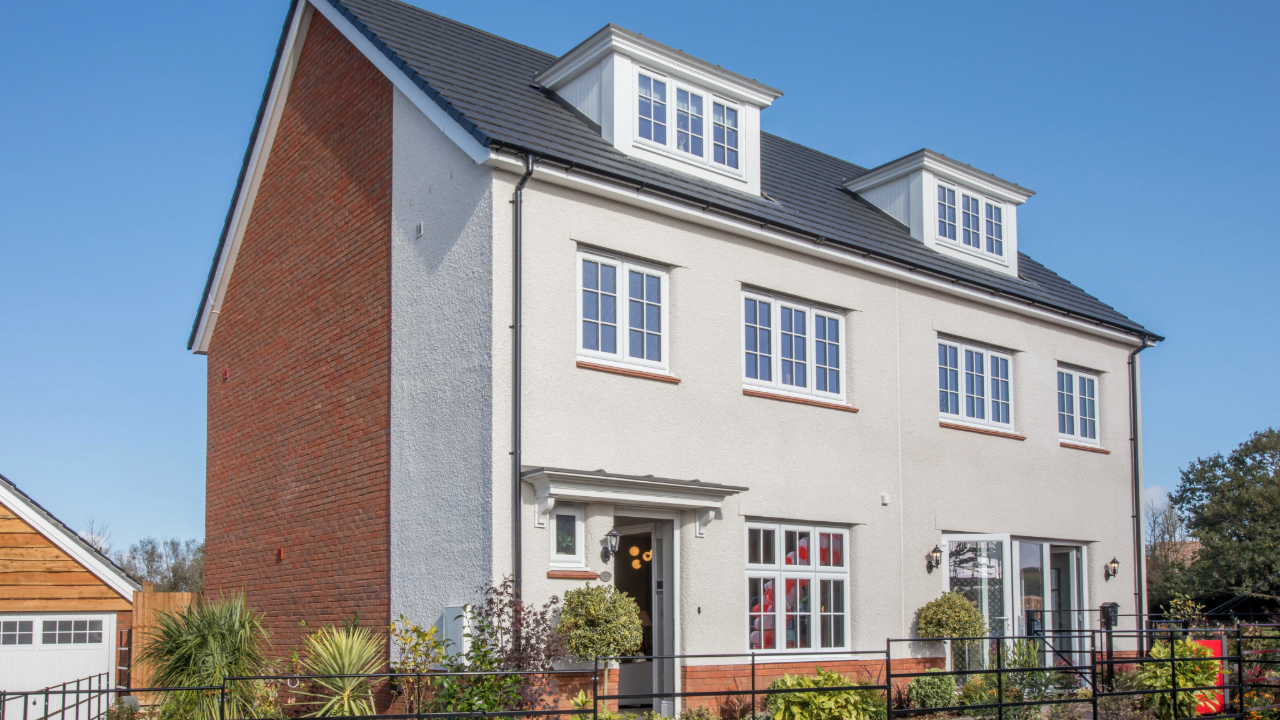 Redrow - News - Charlton common show home