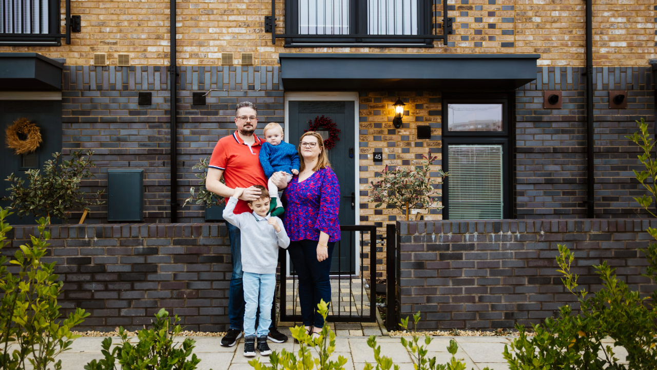 Redrow - News- Rodica and Sergiu at Stonehaven Park
