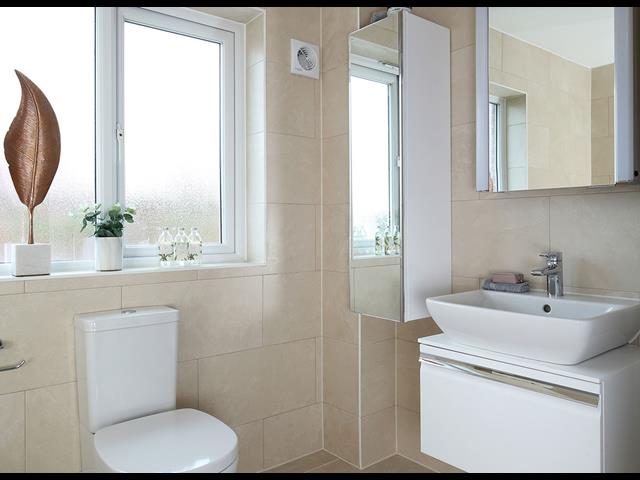 Canterbury-Bathroom-37372