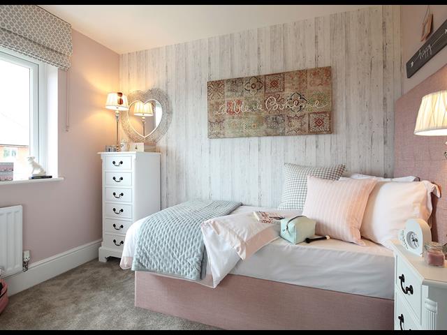 Canterbury-Bedroom-37370