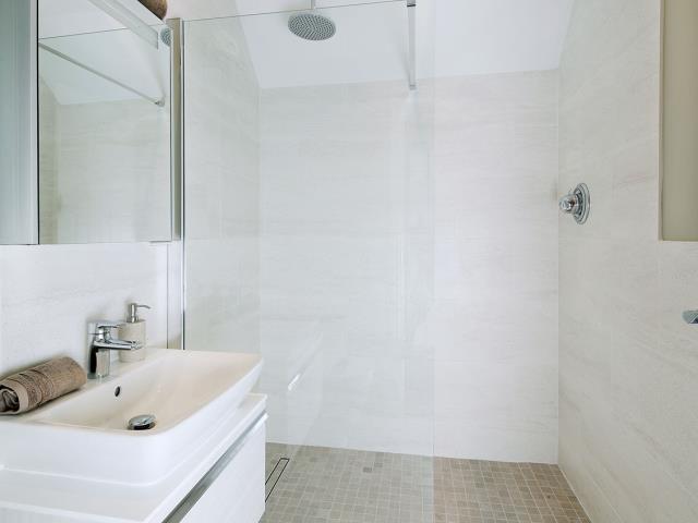 Harrogate-Bathroom-36571