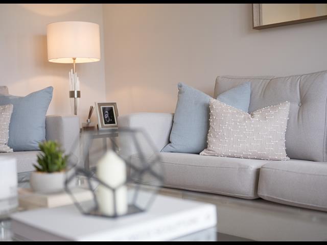 Warwick-lounge-44095