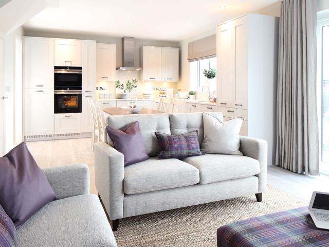 Cambridge-FamilyRoom-46128