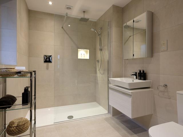 Henley-Bathroom-41555
