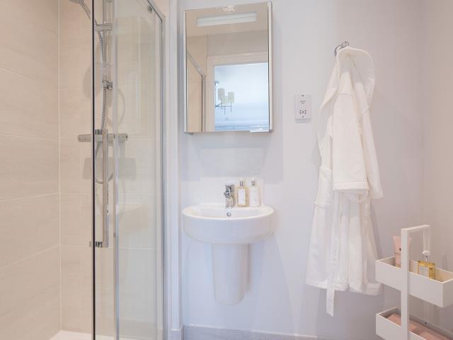 Ludlow-Bathroom-44294