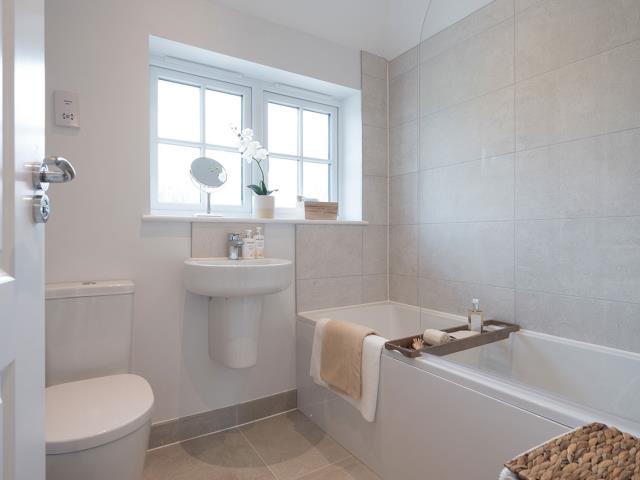 Ludlow-Bathroom-44295