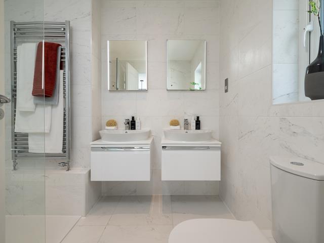 Redrow-Richmond-EnSuite-59318