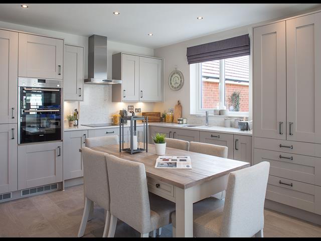 Shaftesbury-kitchen dining-42324