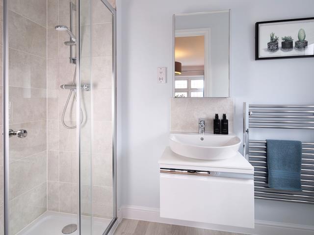 Warwick-Bathroom-46895