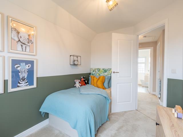 Redrow-Warwick-Bedroom3-58974
