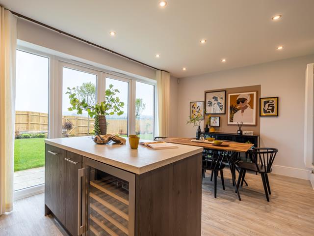 Redrow-Warwick-Kitchen Dining-58982