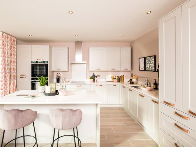 redrow-the-stratford-lifestyle-kitchen-57571