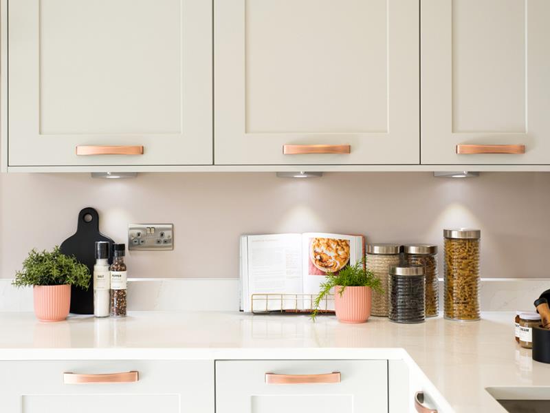 redrow-the-buxton-mid-kitchen-57578