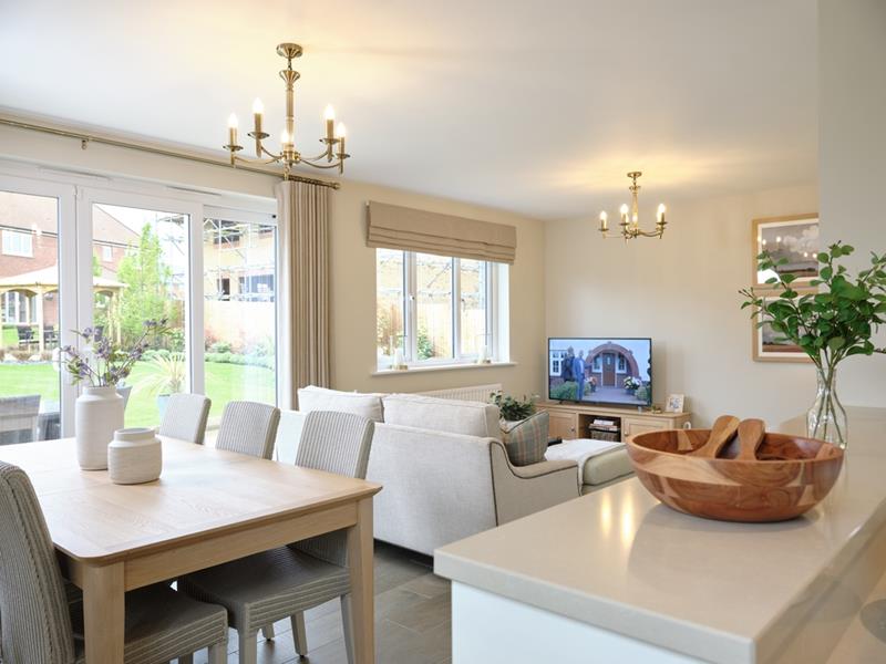 redrow-the-hadleigh-dining-lounge-47359