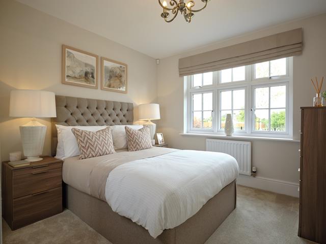 redrow-the-hadleigh-main-bedroom-47364