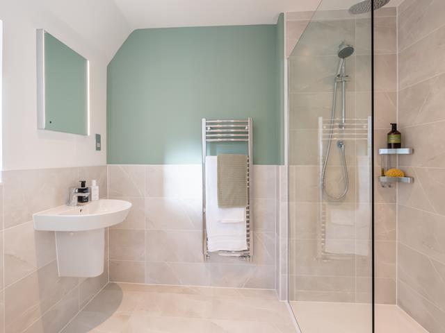 Redrow-Hampstead-Bathroom-63149