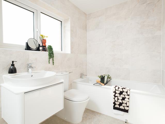 redrow-the-richmond-bathroom-65279