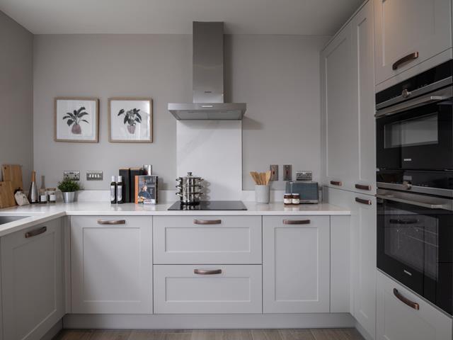redrow-the-stamford-mid-kitchen-64928