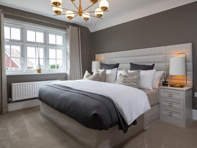 Redrow - The Cambridge - Main bedroom - 67738