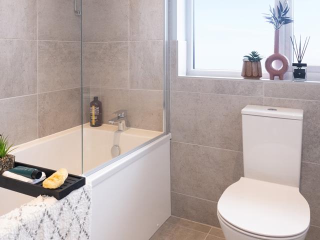 redrow-the-cambridge-bathroom-63536