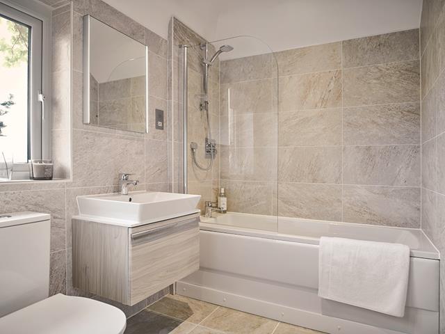 redrow-the-hexham-mid-bathroom-50335
