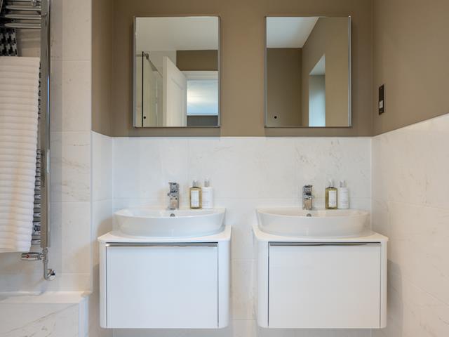 Redrow - The Richmond - En-suite - 66894